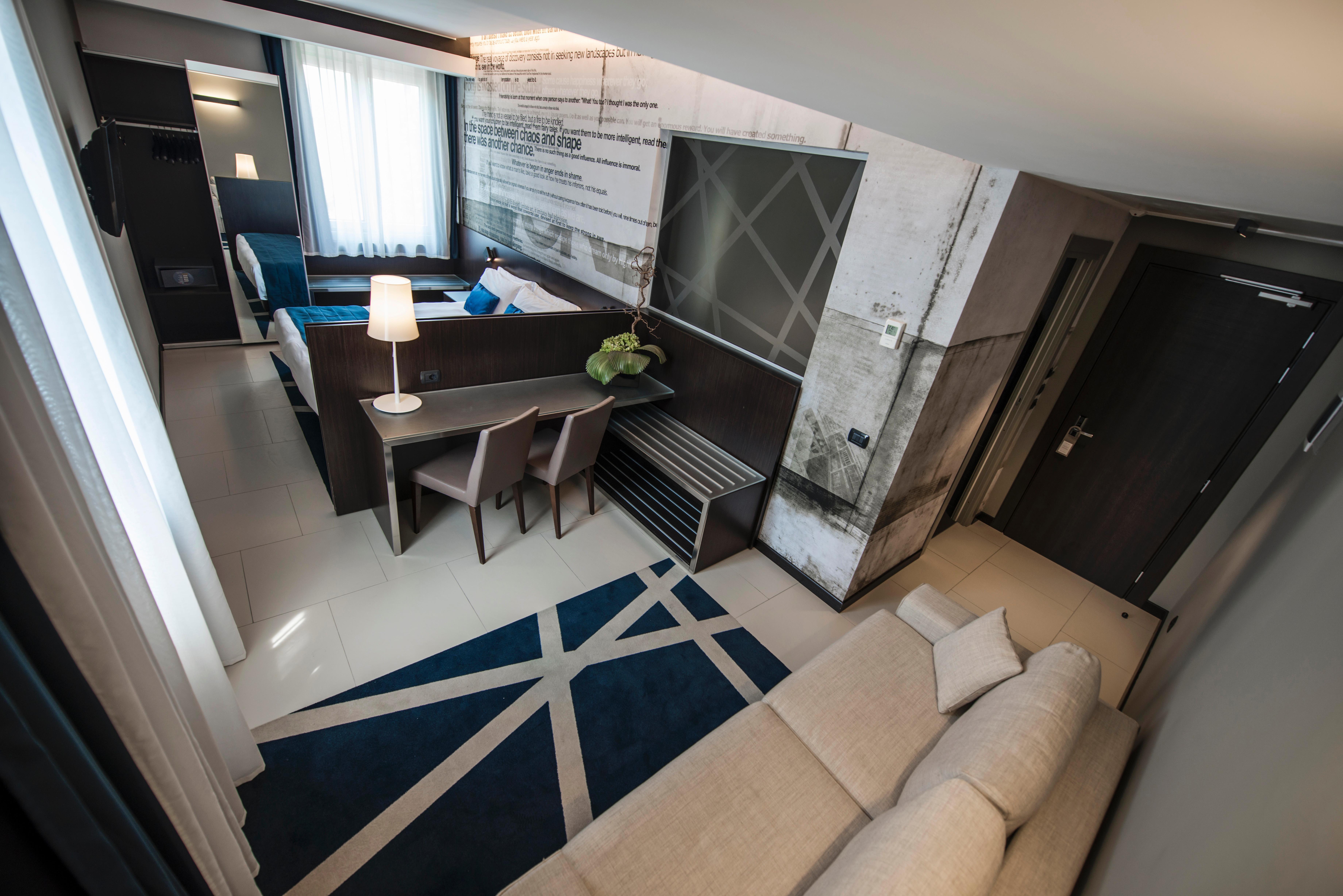 Hotel Manin, Milan